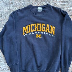 Cotton crewneck sweatshirt, vintage, fits like a women’s small